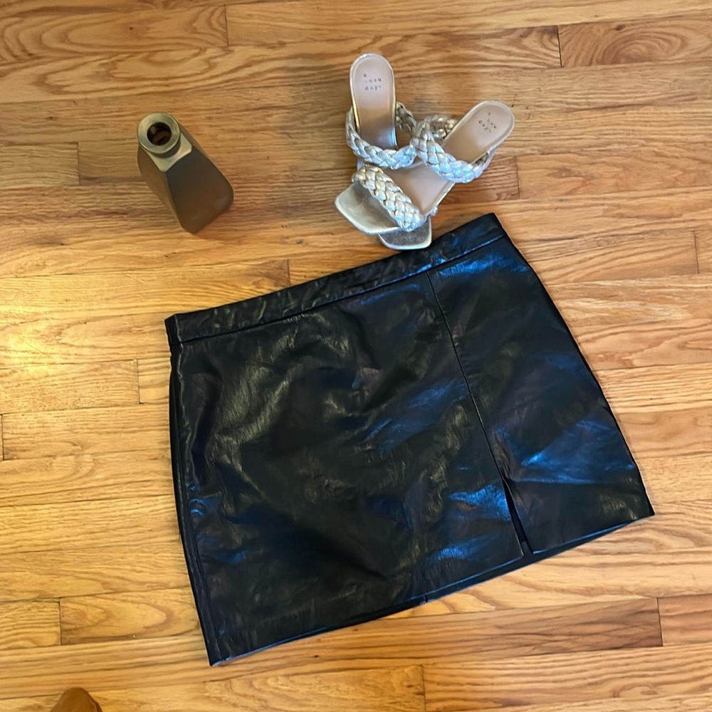 Wilfred Faux Leather Mini Skirt | Sz 16